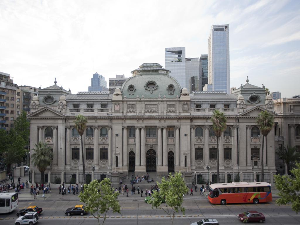Biblioteca Nacional, vista Alameda